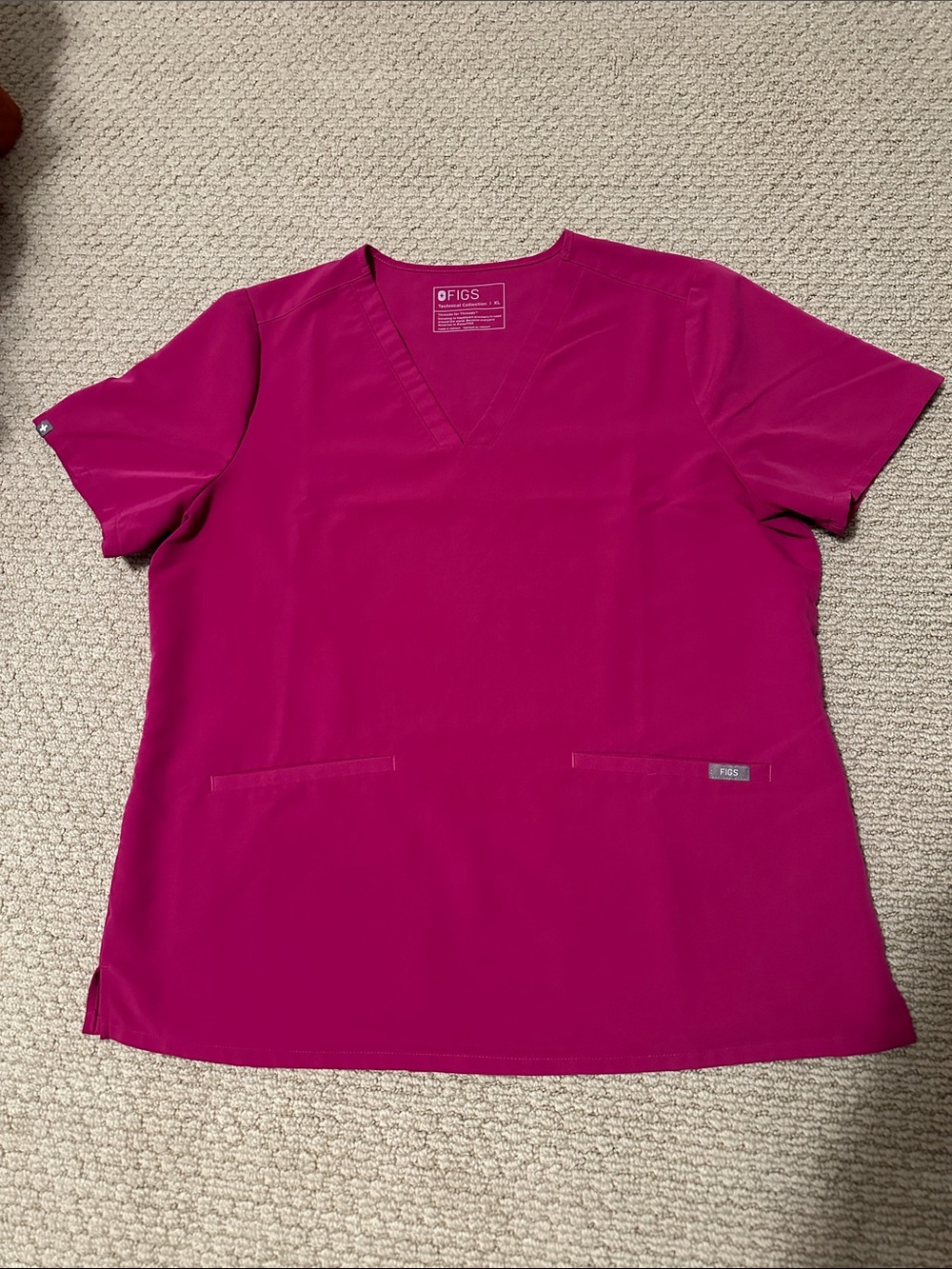 FIGS Women's V-Neck Scrub Casma Top in Raspberry Sorbet XL